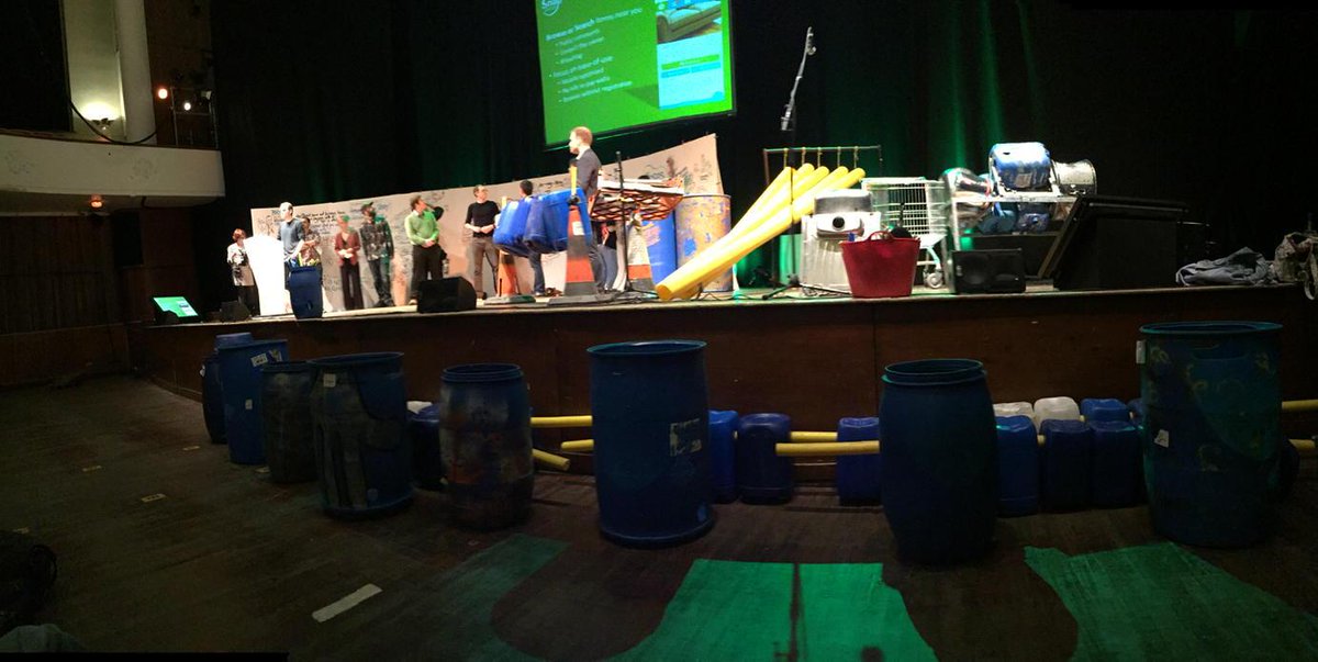 StephenHilton's tweet image. Snap Cycle on the stage #Bristolyouthday