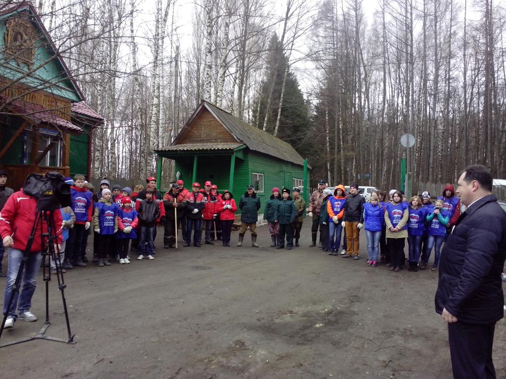 faass777's tweet image. Зам. главы администр. Вязниковского р-на Александр Лазарев дал старт Маршу парков в Комзяках #Вязники #ООПТ