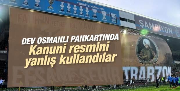 sivridillicom's tweet photo. HATALI OSMANLI PANKARTI ORTALIĞI KARIŞTIRDI! http://t.co/9yiyOmCv1J #sivridilli http://t.co/FIWmr1tOYY