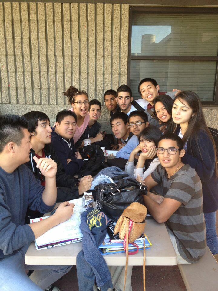 gabduh's tweet photo. randomly meeeeeesing my friends this morning ππ #rwch http://t.co/7FevGKZnGD