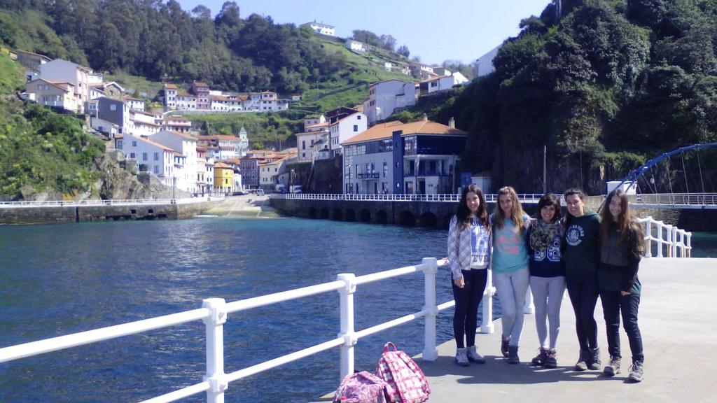 LMC_95's tweet photo. Mañanita en la playa🌅🌊 🐡🐙🐚 y comida en Cudillero 🍹🍲🍦😊😄 http://t.co/fJP16LQ2qM