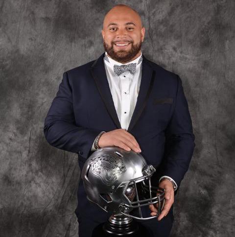 Jaguars's tweet photo. Congrats to @Roy_Miller_III on his Ed Block Courage Award!

Photos: http://t.co/CFLV7MWKTQ http://t.co/aGnZlWHsEu