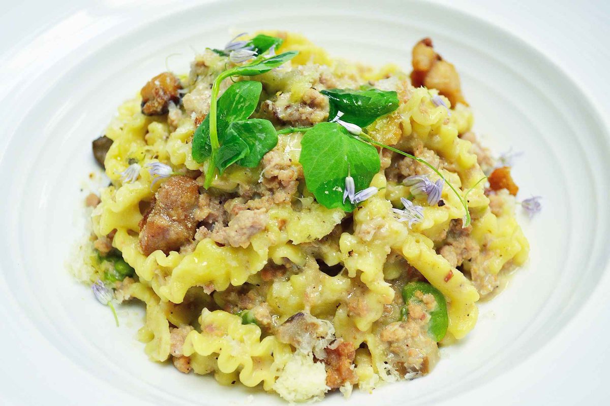 The 10 Best Italian Restaurants NOT in the North End: thrillist.com/eat/boston/bes…