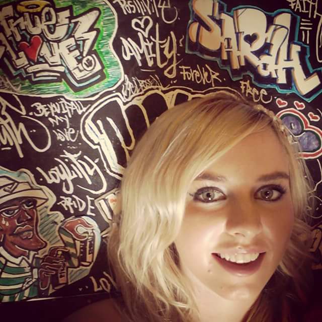 LadysnowST's tweet photo. Art is life love being creative #graffiti #canvasfun http://t.co/IdMXJdSBjS