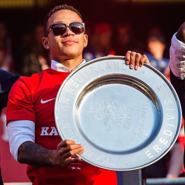 Memphis's tweet photo. I woke up like this 😎 http://t.co/ERBiEJ2Jnd