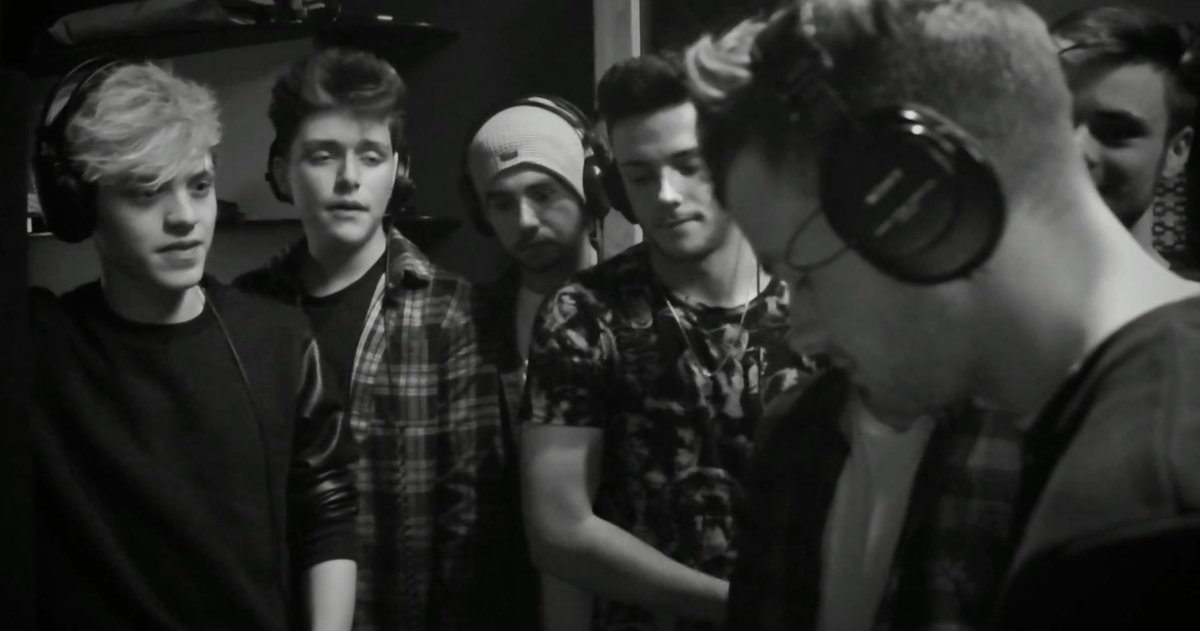 sugarscape's tweet photo. We're a little bit obsessed with @StereoKicks' debut single #LoveMeSo. Check the lyric video: http://t.co/Ww3APma7P6 http://t.co/dLqbYQN7lK