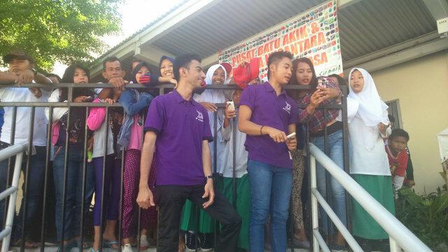 ramli_arcam's tweet photo. Irwan Reza #Inbok @IRWANQU_tsm @DA2_Irwan @IRWANQU_ @IrwanQU_JKT @IRWANQU_SUMENEP @IrwanquIndo @IrwanQuMadura http://t.co/Hao1vPDapq