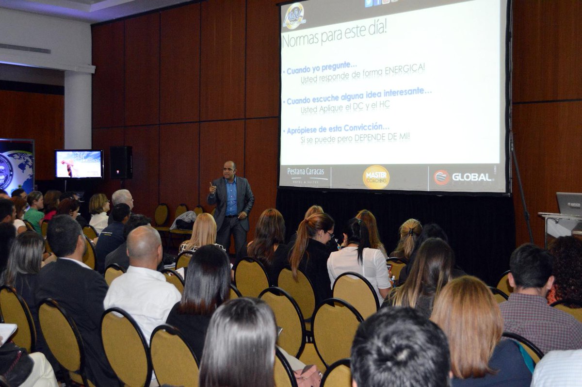revistacupula's tweet photo. "El ganador piensa y vive como ganador" @carlosacosta777 #MasterCoaching2015 @MasterCoachingV @Global_Eventos http://t.co/QFLbqdrvCG