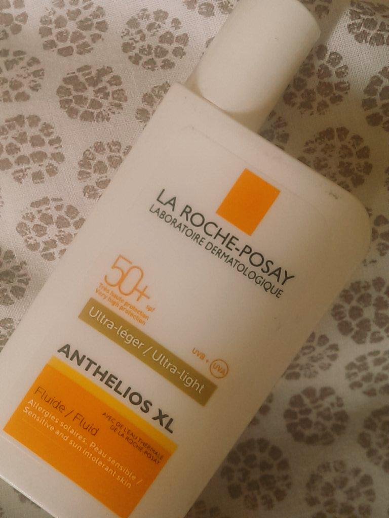 Jen_Hasty's tweet photo. We're due for a week of sunshine, so don't forget to put #SPF on under your makeup before going out! Very important. http://t.co/Qdd67YO8Bc