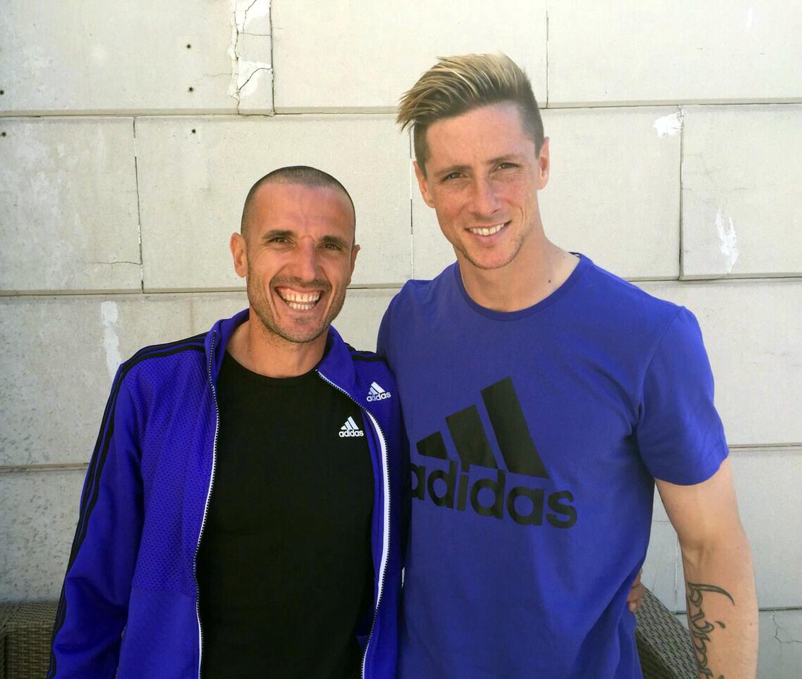 Torres's tweet photo. A punto de probar la energía sin fin de #ultraboost con @chemitamartinez http://t.co/ptKZBCEFLv