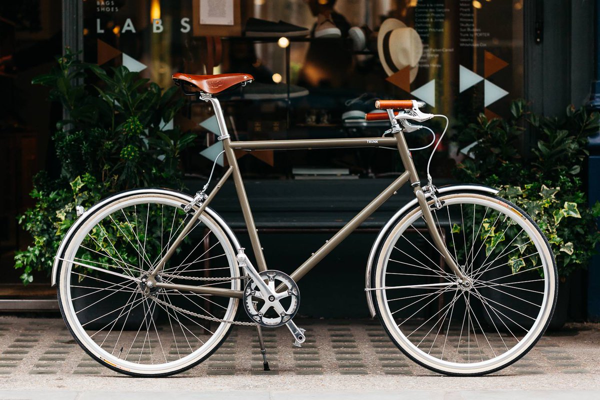 hipshops's tweet photo. Beauty: @tokyobikelondon x @TrunkClothiers limited edition! http://t.co/0tIzd9pZVn #hipshops #londonshops #tokyobike http://t.co/5VtuoAXnwO