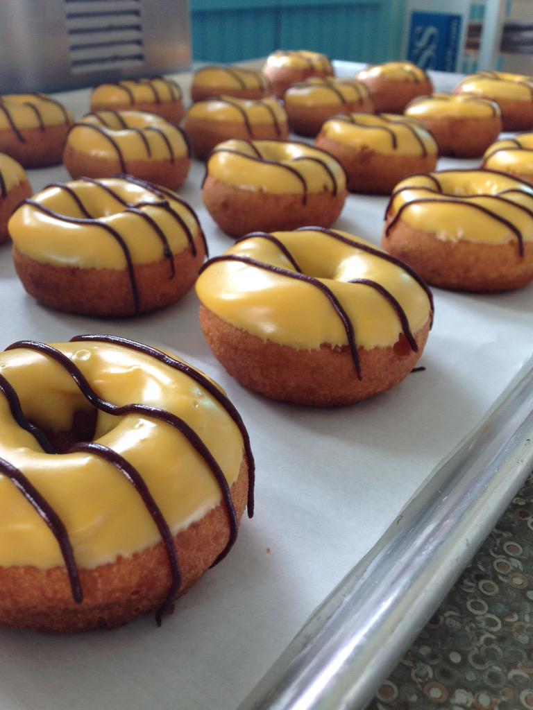 TopThatDonutsNJ's tweet photo. "Mini" bumble bee #donuts - yum. #party or special occasion? Call in your order today! #topthatdonutsnj http://t.co/JzSnqtrgRI