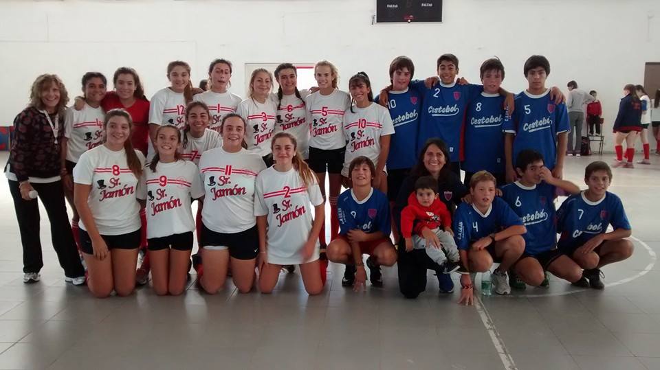 Los varones de Cestoball Laprida vs las cadetas de Huracán <a href="/CestoNecochea/">Cestoball Necochea</a>. Uno de los partidos del finde.