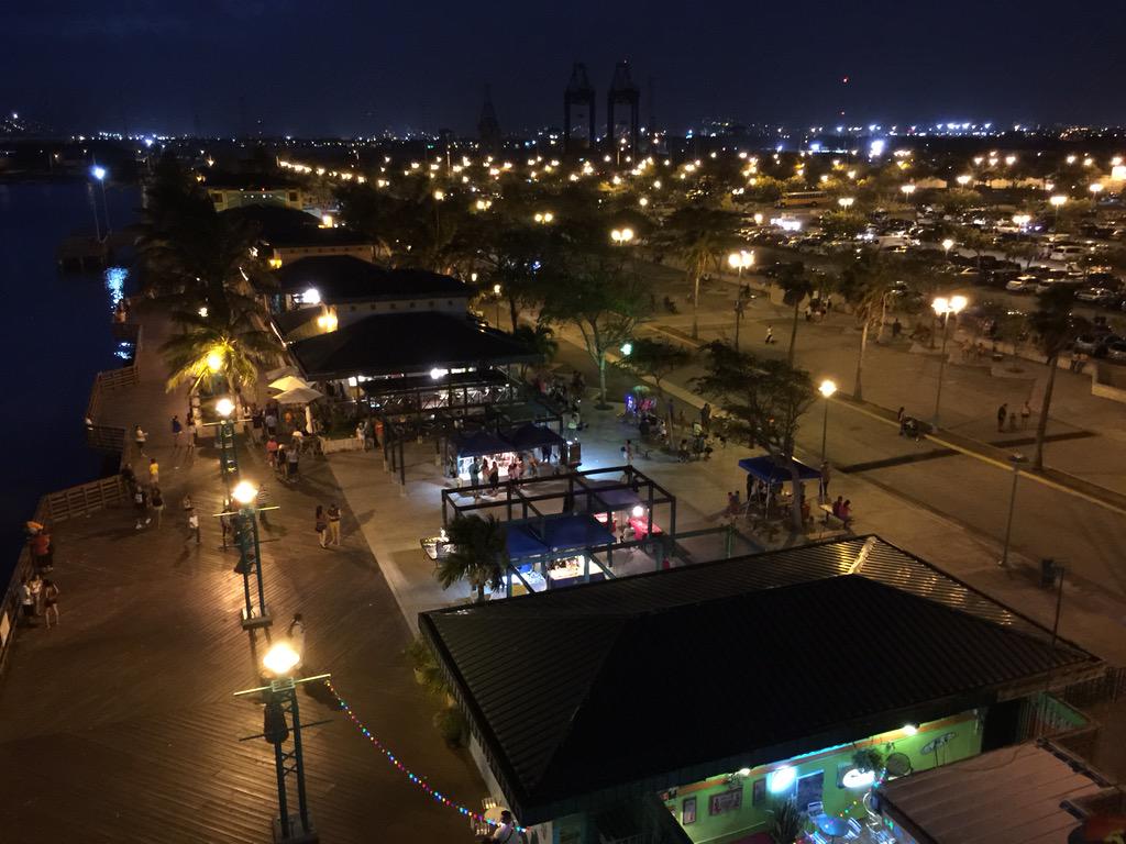 FMAcares's tweet photo. A la Guancha for dinner last night #fmapr http://t.co/FJJswZAqIk