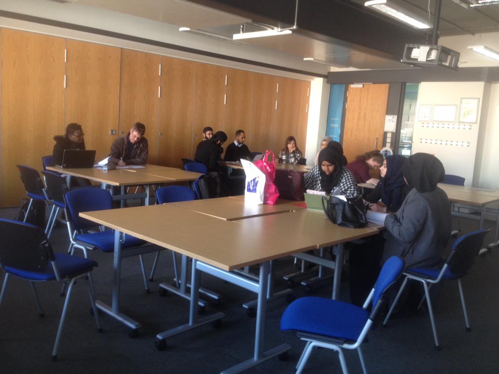 Multi_linguals's tweet photo. #StudyFest well-attended on its 1st day @UEL_News #CassEd ED6012 students waiting to see academics at 10am today. http://t.co/mLWU14TD06