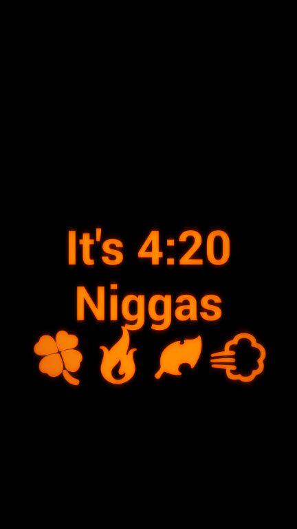 Almighty_Hudson's tweet photo. It's 4:20 Nigga.. Why Yeen Blowing 🍀🔥🍂💨..? http://t.co/XpJXdFYUSL
