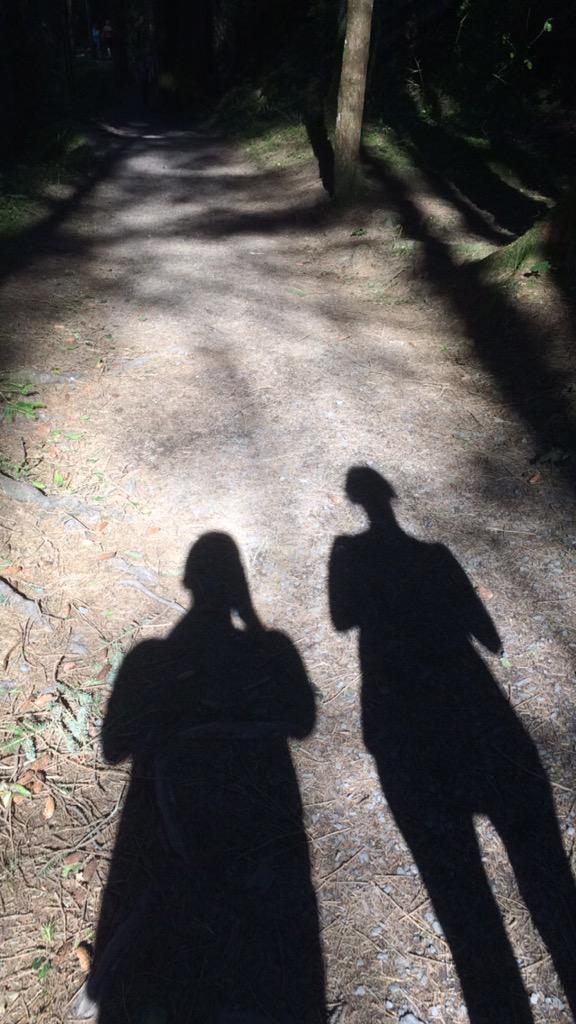 darrenfarrell16's tweet photo. Enjoying the sun #woods #bff #amazing http://t.co/U3ZqQmhyqC