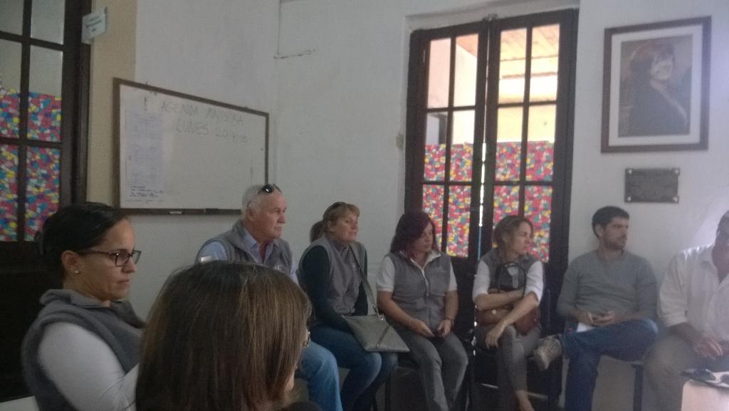 FedericoGrana's tweet photo. Recibiendo a la OSC Educando-Nos, de Cerro Largo!! http://t.co/zaK8zIHk7V