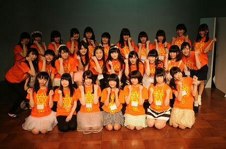 Tkpn_2nd_Step's tweet photo. 総勢29名のアイドルが出演の舞台『ラストホリデイ2015～終わらない歌～』 〜 リアルライブ http://t.co/ZM6TIhMZey #OtsukaAina #大塚愛菜 #ラスホリ2015 #アリスインプロジェクト http://t.co/PW2DMlteDv