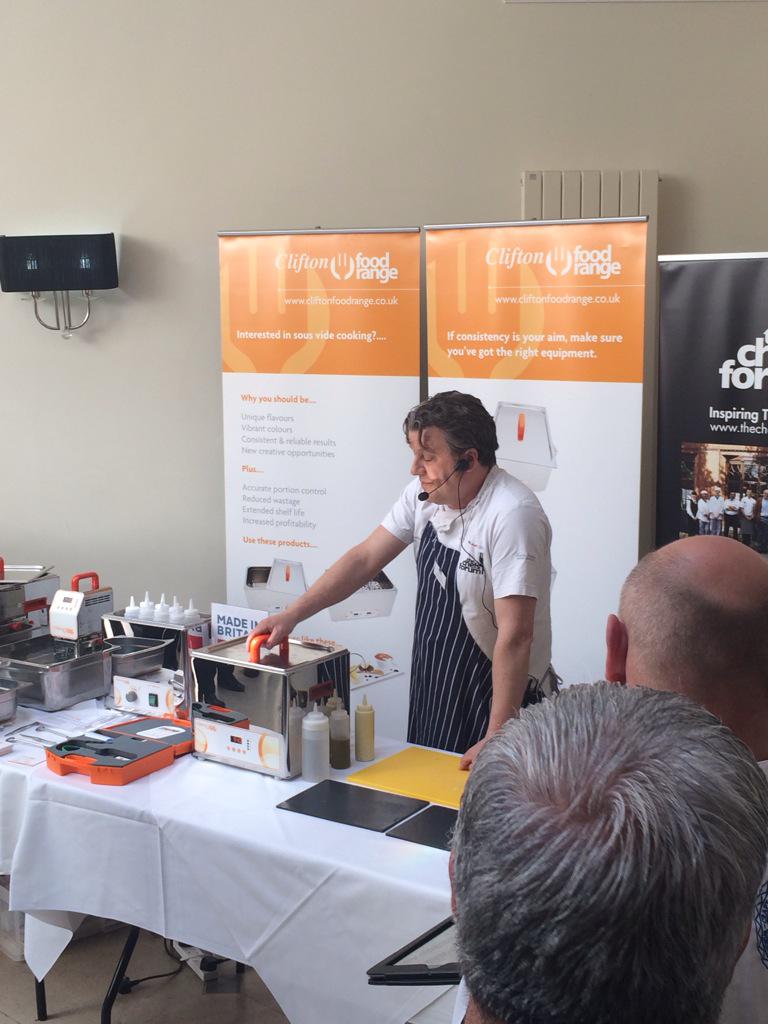 thechefsforum's tweet photo. @tubbychefwicks @OldDownManor #3cuts #onglet #featherblade #bavette @walterrose1847 @cliftonfood #sousvide http://t.co/faTQxW1AQ6