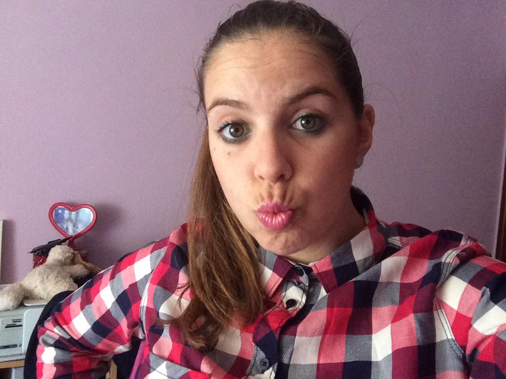 Mamencru's tweet photo. Rumbo al cole a trabajar un ratito!!✌🏼️ http://t.co/ToUUsYgNFd