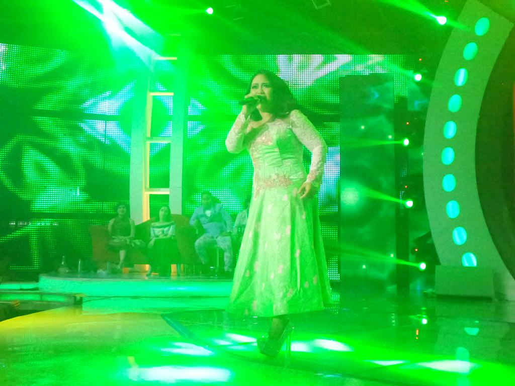 KDIOffc_MNCTV's tweet image. Ini dangdut!! Kaka dari Purwakarta 😘😘 #GerbangKDI