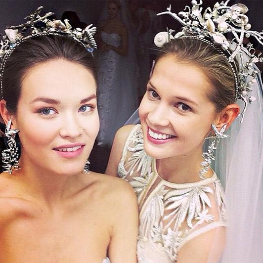 Glorious sea treasure crowns at <a href="/NAEEMKHANNYC/">NAEEM KHAN</a>. See more unique bridal ideas right here: tgr.ph/1E1zA62