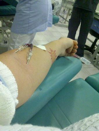 chudishe_nat's tweet photo. Поздравляю всех своих коллег с Днем Донора Крови. Вы все большие молодцы! Герои! Честь вам и хвала! http://t.co/v6cMqRUU0n