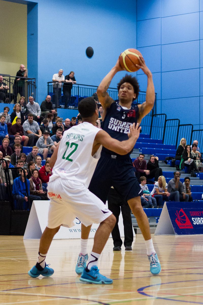 SurreyUnited's tweet photo. Photos from Friday's final game of the season vs @officialraiders are online: http://t.co/vjutSbBE5D @robsamblesphoto http://t.co/jifxU6bjcl