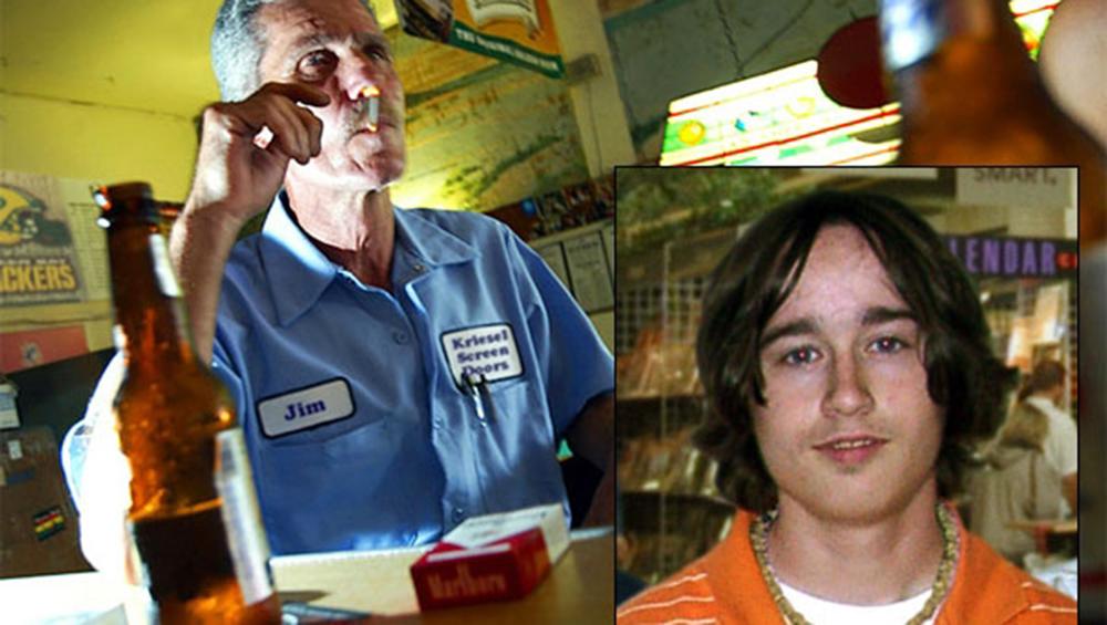 TheOnion's tweet photo. In Focus: Alcoholic Father Disappointed In Pothead Son http://t.co/b8EfEA4ne6 http://t.co/hQwjg9XAfq