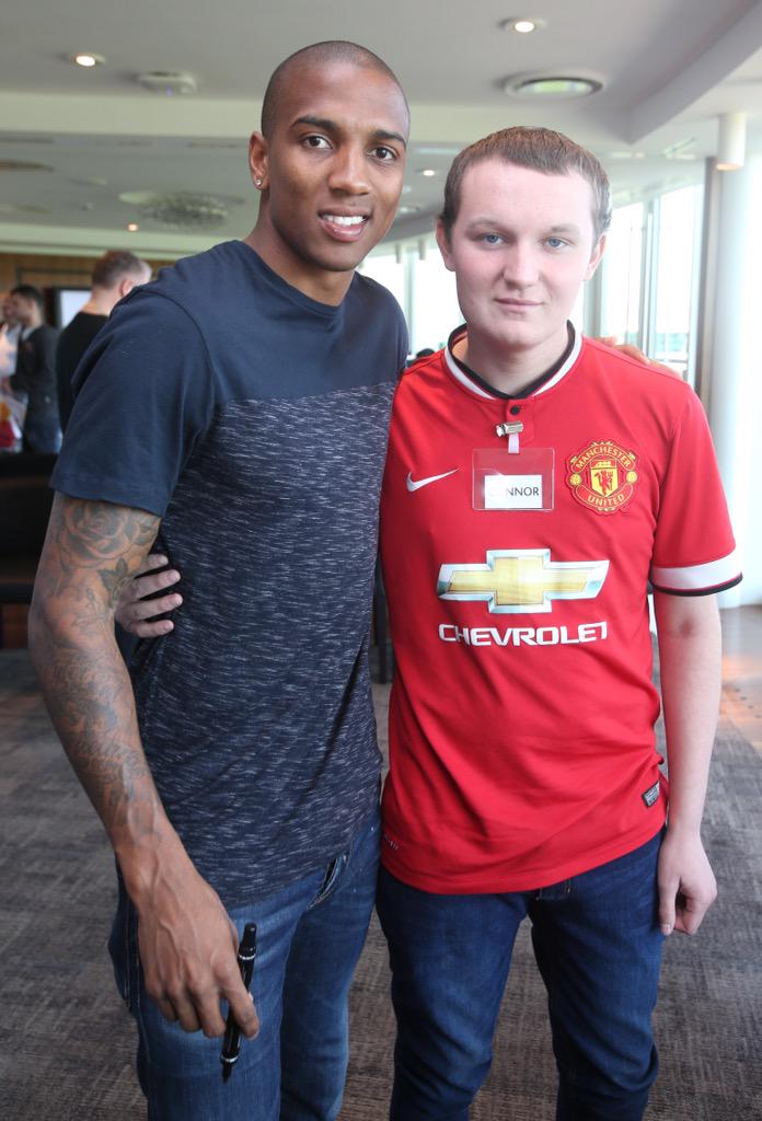 youngy18's tweet image. Genuinely one of the perks of the job, so rewarding, thanks @MU_Foundation #MUdreamday
