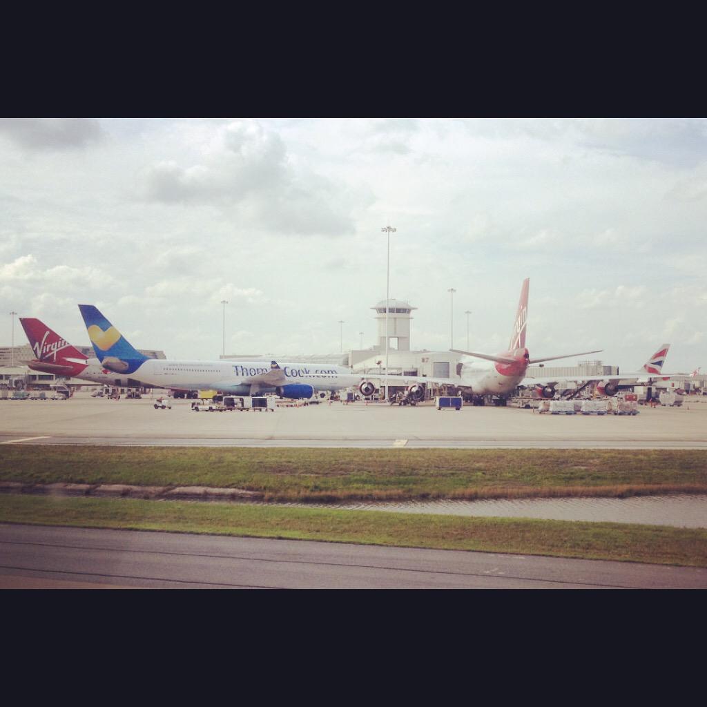 WingBossTF's tweet image. Pulling up to the gate
#fl #kjax #boeing747 #boeing767 #boeing757 #Thomascook #Britishairways #Virginatlantic #avgeek
