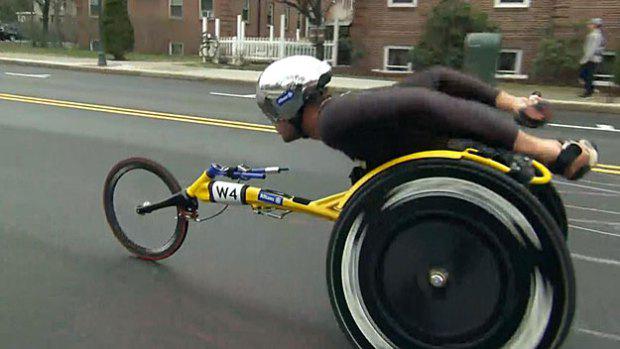 wbz's tweet photo. Switzerland's Marcel Hug is the men's wheelchair winner of the #BostonMarathon http://t.co/34L0ixkNS9 http://t.co/Detbi7KfD0