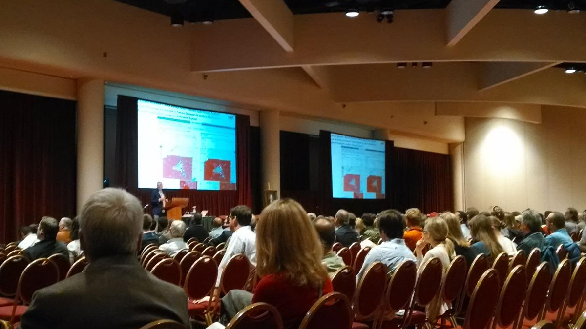 LitFaeriePub's tweet photo. Liveable cities... How do we make it happen? Opening lectures! #earthdayconf #EarthDay2015 @ECOalityMag http://t.co/G7HpOL26eQ