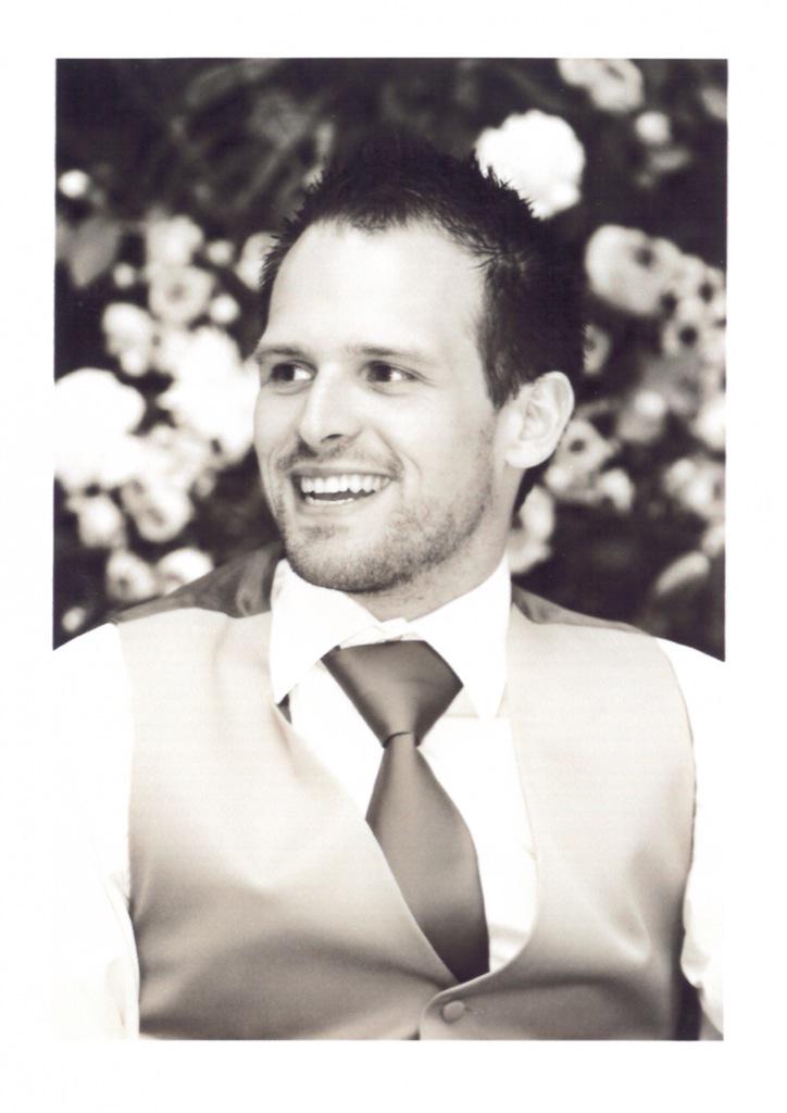 HumberbeatRoads's tweet photo. Russ's family have nominated Yorkshire Air Ambulance as the charity for his funeral. #509 

https://t.co/RGneUwOKnw http://t.co/vqc2264dXl