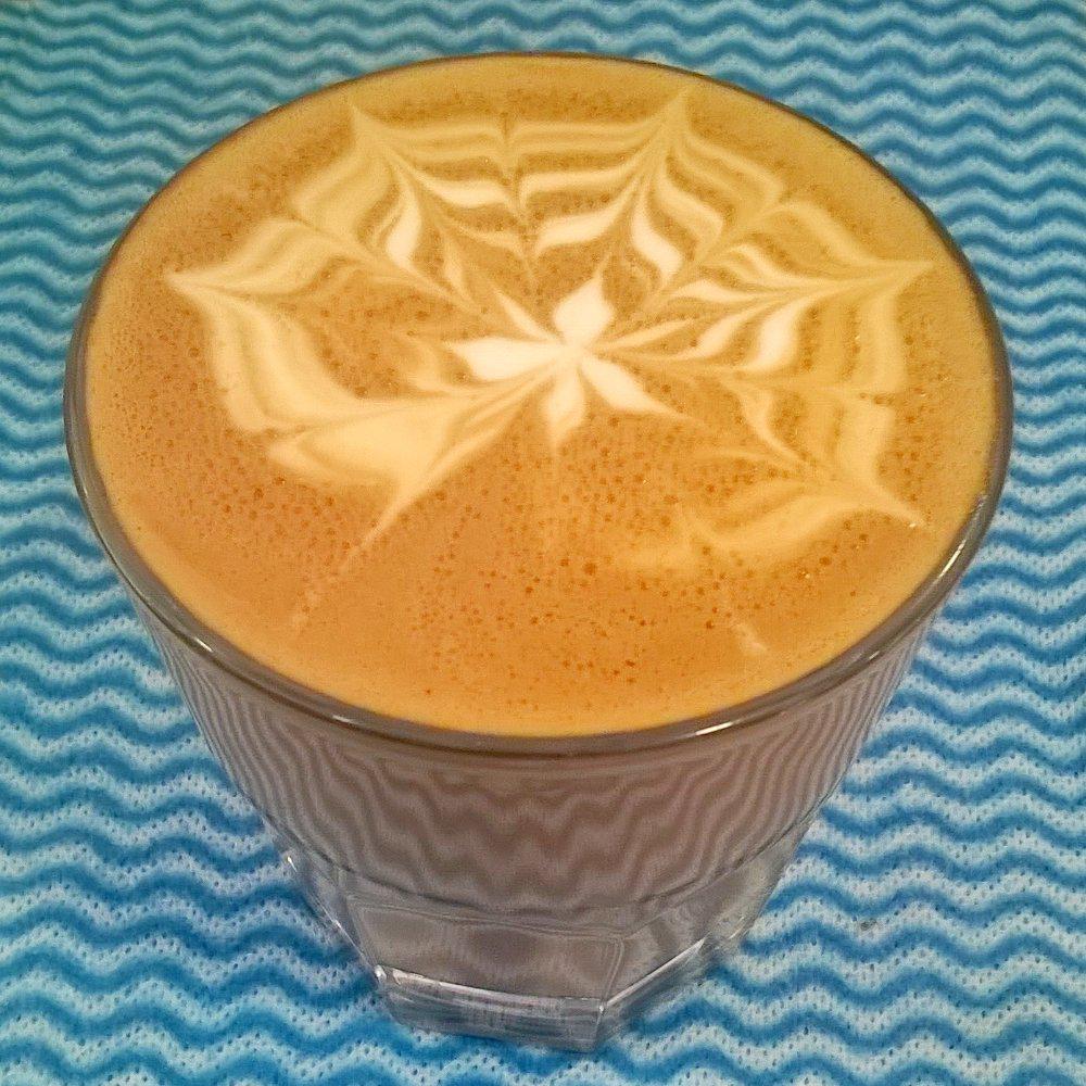 Reiem0812's tweet photo. And a #FlatWhite in a glass to round up the the day. 
#Baristaskills #latteart #milk #coffee #illy @DLWPCafeBar @dlwp http://t.co/K1Etp0tnPJ