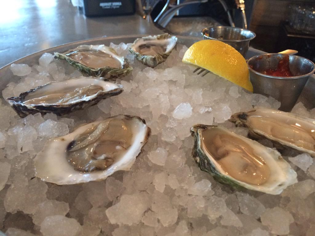 semiURBAN's tweet photo. @SeaLevelSalem is open and serving up some seriously good eats. #salemma #oysters http://t.co/m6lAPWLYZM