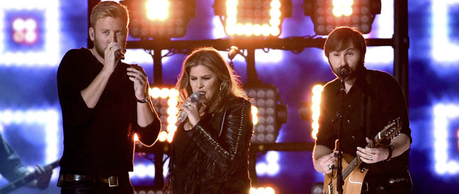 MetroLyrics's tweet photo. Who kicked some country butt at @ACMawards last night? Find out: http://t.co/bwwnvq6pCt #ACM50 ๐ค ๐ต http://t.co/0paqIsGHmo