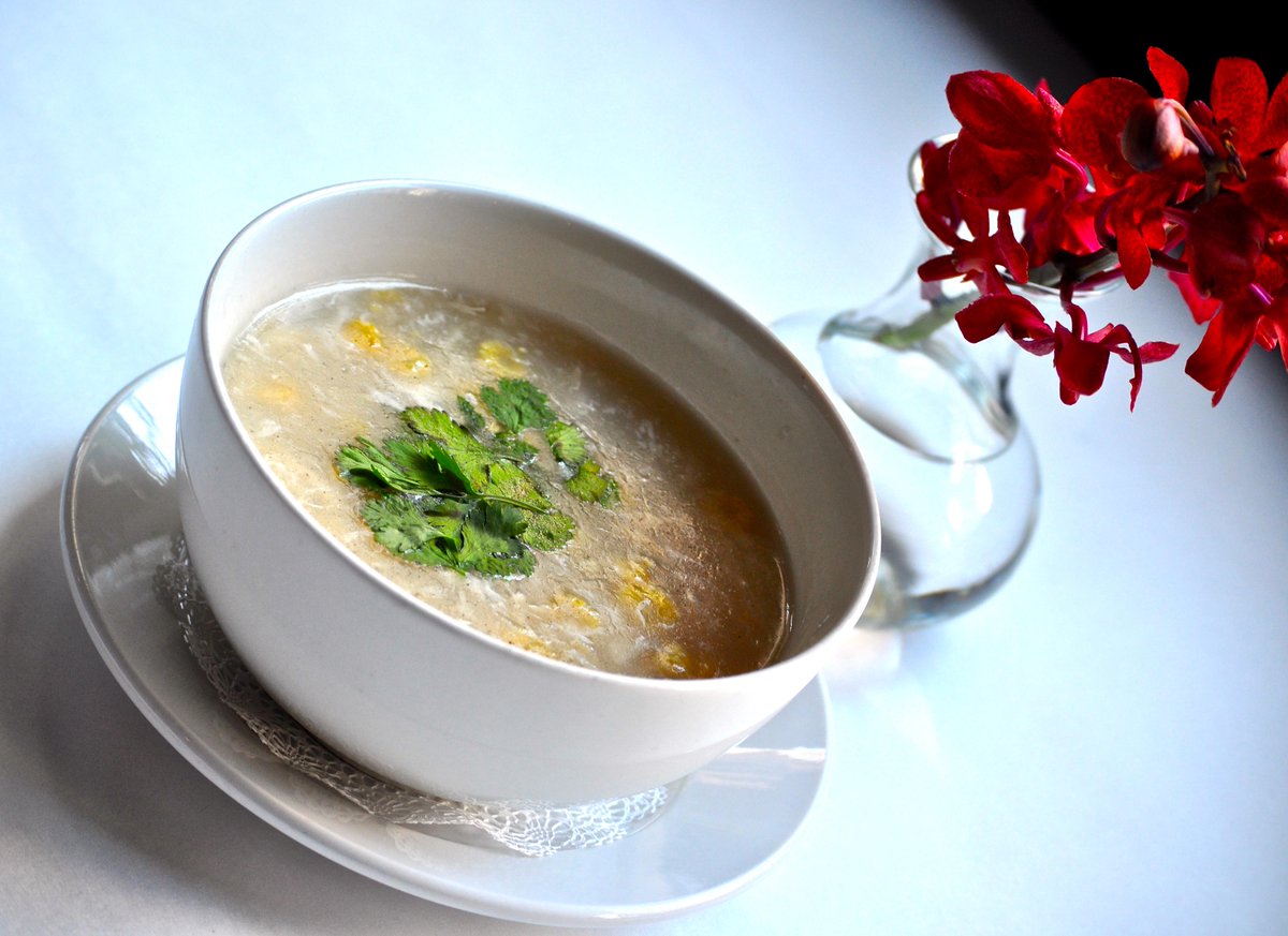 lecolonialchi's tweet photo. Brighten up your day w/ #LeColonialChi's #SupGa! Also available on @ChicagoChefWeek lunch menu! #NomNom #ChickenSoup http://t.co/TODLtDOUDy