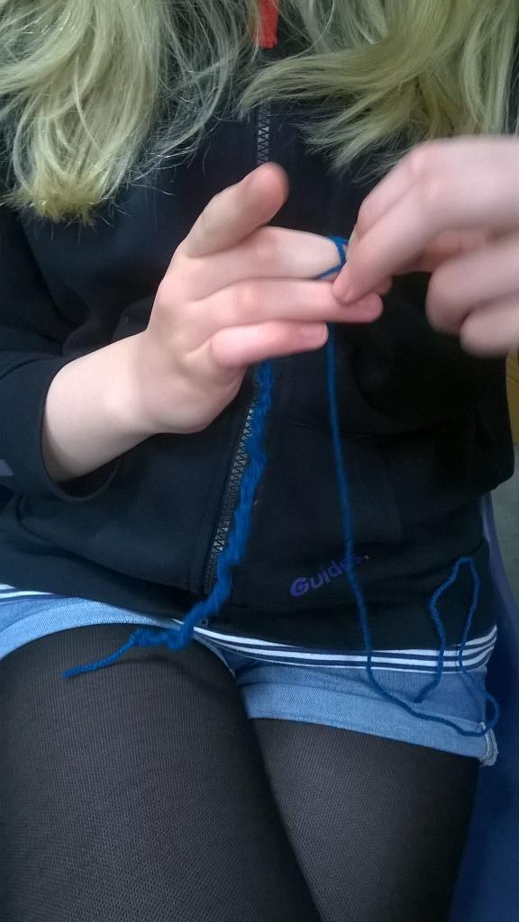 3rdWalkdenGuide's tweet photo. The girls learnt a new skill tonight!! Finger knitting http://t.co/QEyDYNOazE