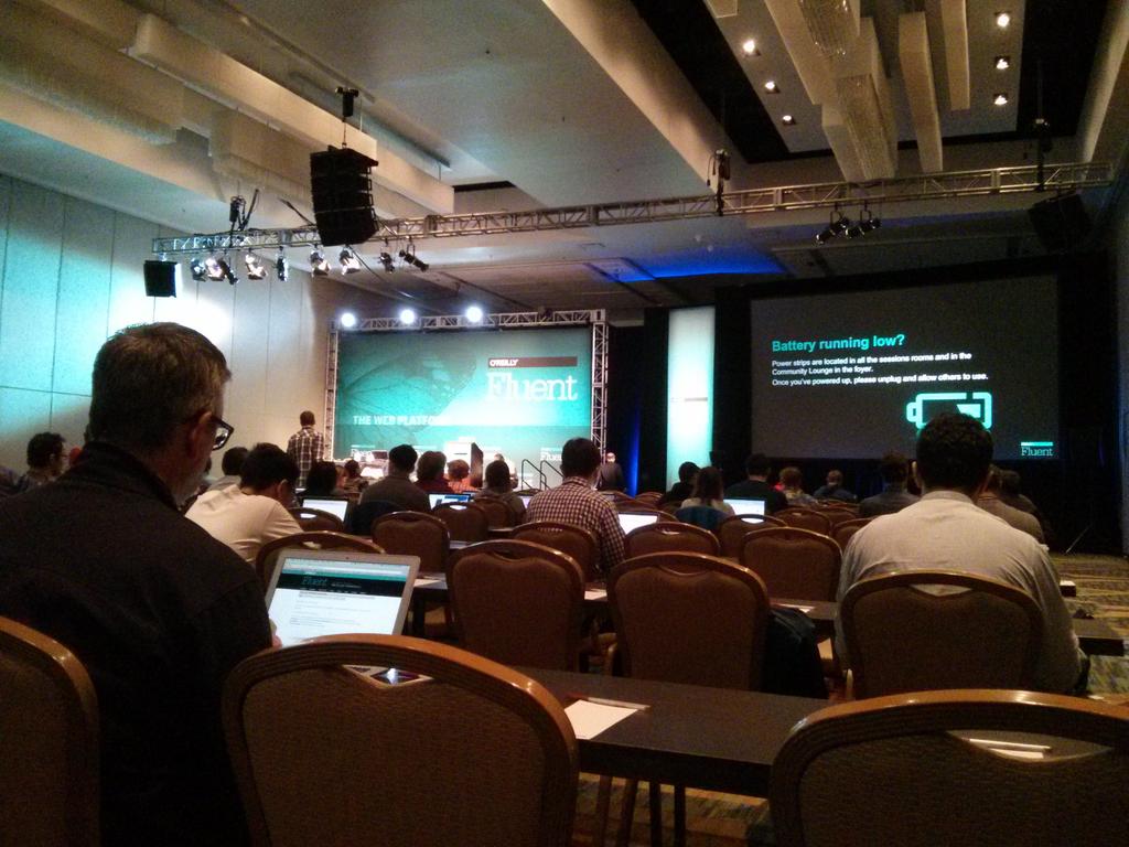_wizyoo_'s tweet photo. @_wizyoo_ est à #FluentConf, et ça commence maintenant http://t.co/dxKqFTsvIz