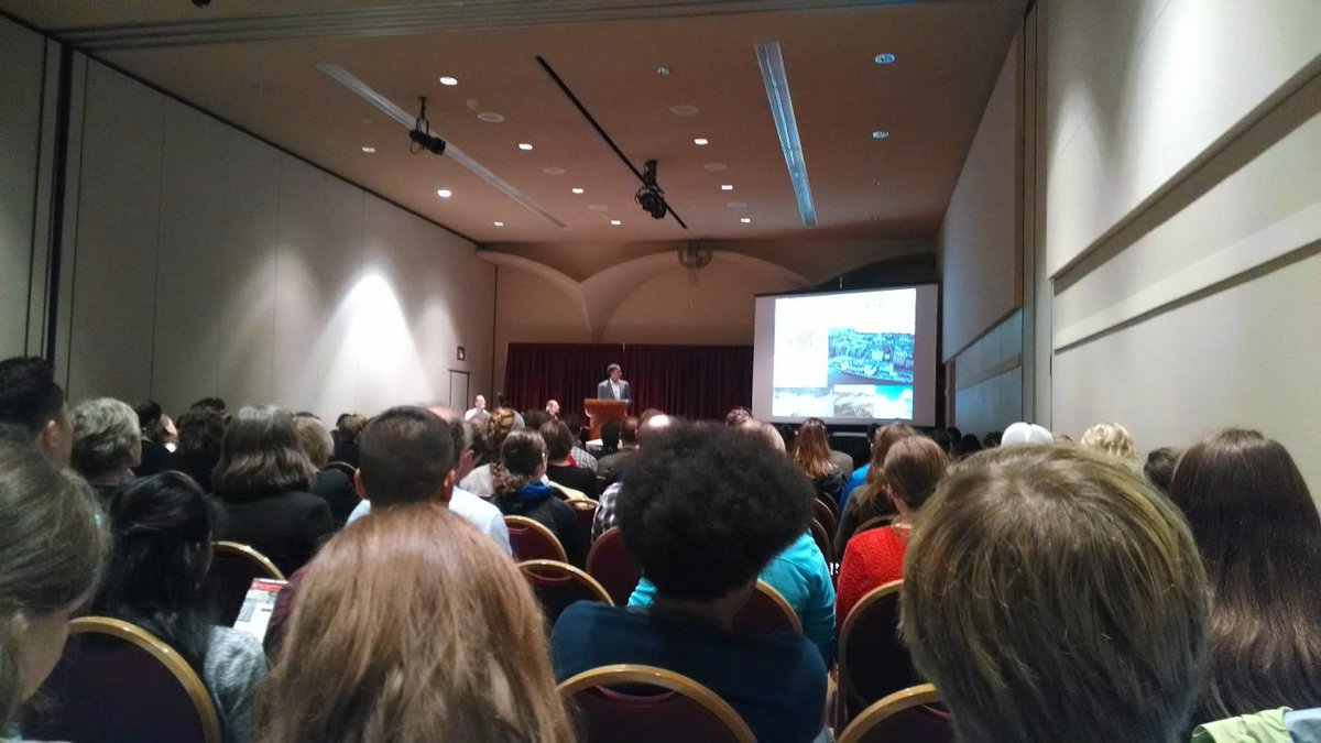 literaryfaerie's tweet photo. It's a full house at #yahara2070! Glad I found a seat. :-) #earthdayconf @ECOalityMag http://t.co/unwmmPqUkH