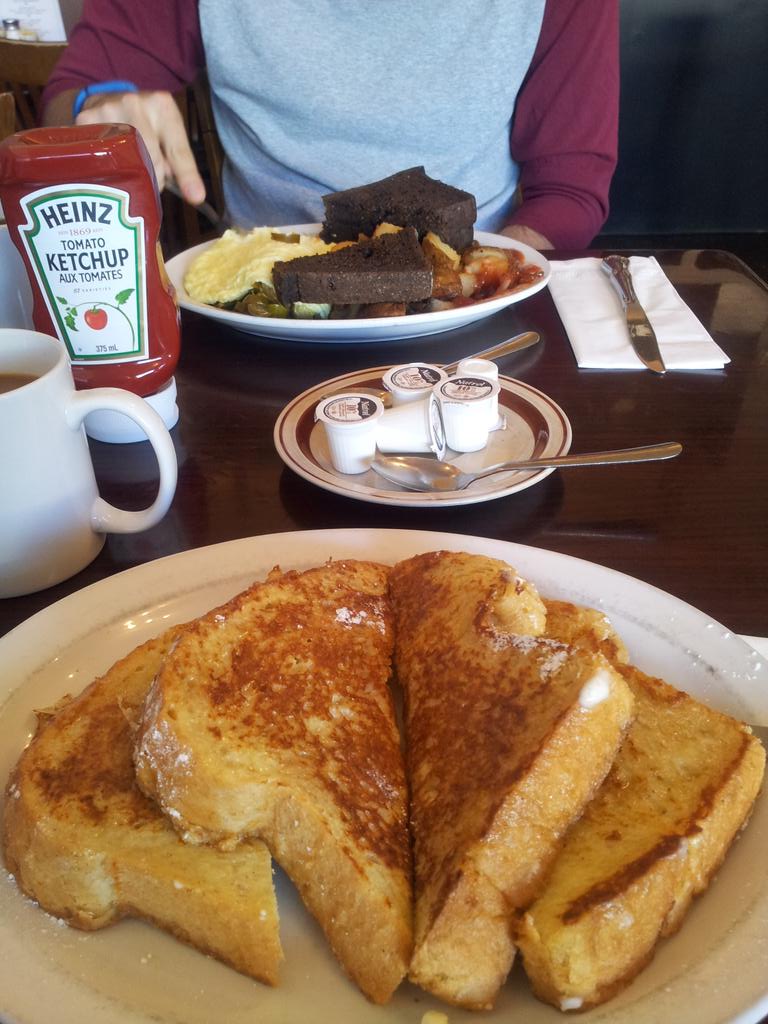 Another great breakfast <a href="/jethrosfinegrub/">Jethro's Fine Grub</a>. 2 visits to Jethros in 3 days = food coma. #finegrub