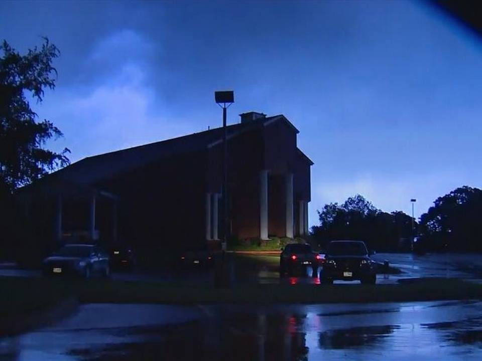 startelegram's tweet photo. Update: Power has been restored to most DFW residents following weekend storms http://t.co/TibkPo5jHj #dfwwx #txwx http://t.co/kg5qE4dvE0