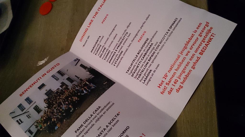 PimMocking's tweet image. Heerlijke afsluiter van de 20e editie van het @NJRJeugddebat zelfs aan de menukaart is gedacht! @NJRtweets