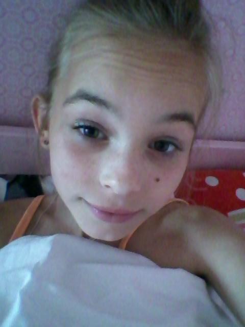 isaloveexx's tweet photo. In bed http://t.co/YUODSSFUpB