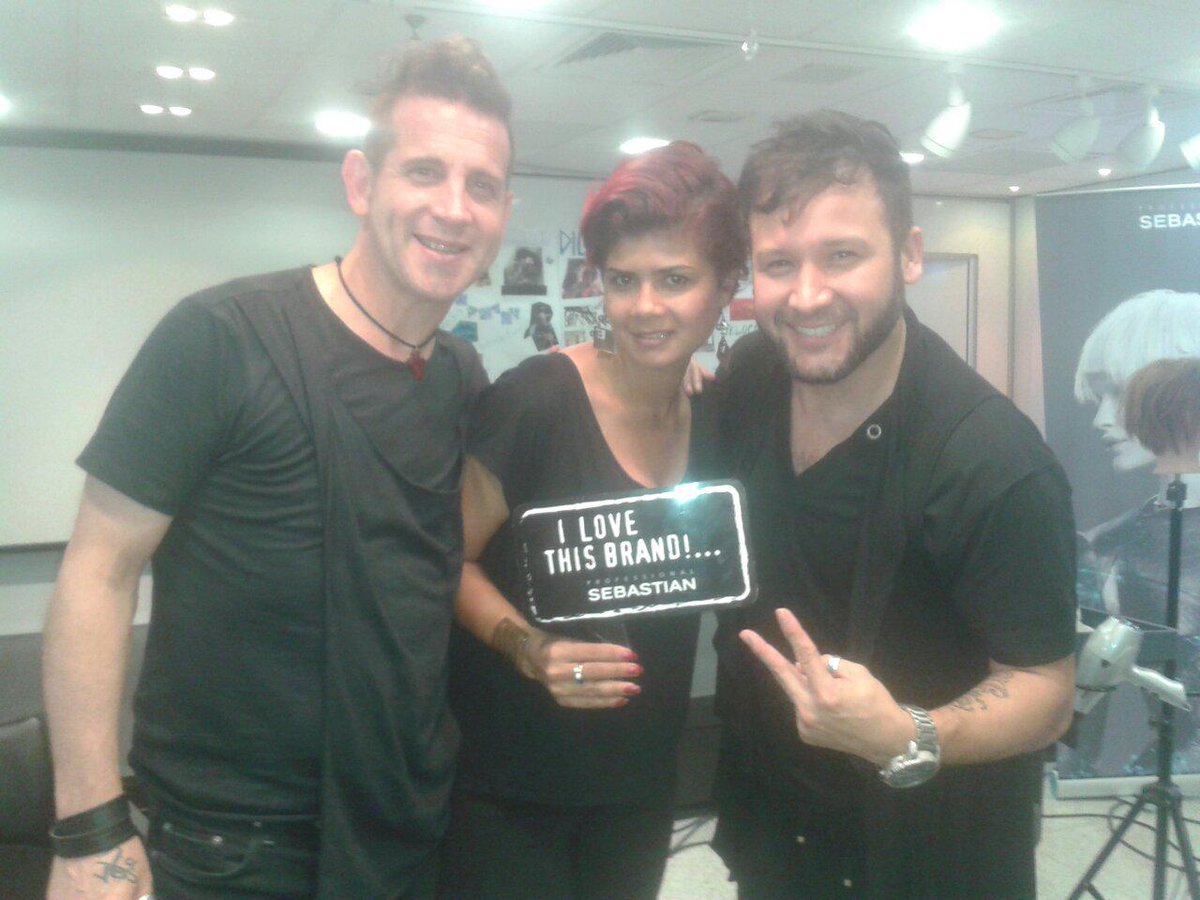 nmcortez47's tweet photo. #amor#pasion#ispiracion
#adrenalina#wellacare&style
#sebastianprofesional http://t.co/kRiv7UfO5m