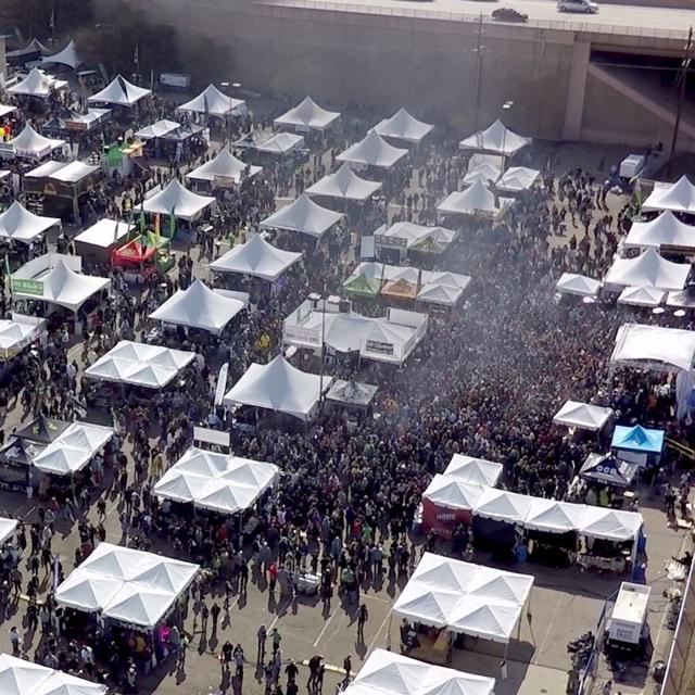 HIGH_TIMES_Mag's tweet photo. This is what #420 looked like yesterday at #CannabisCup #Denver. Let's make it even bigger today! Tix available! http://t.co/DySjCd3Vzn