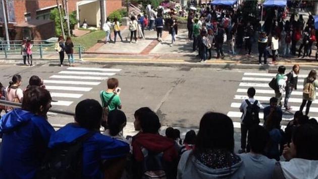 LaPecos_'s tweet photo. Fuerte temblor llena de pánico a habitantes de Taiwán - http://t.co/RYCkU4KOCq http://t.co/3SSd9tfDNL