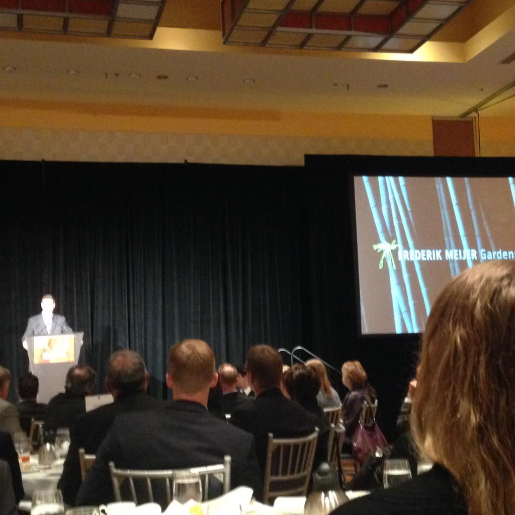 ChelseaDubey's tweet photo. @GREconClub with David Hooker, CEO of @MeijerGardens, celebrating its 20th anniversary! http://t.co/TseRQv2mc1